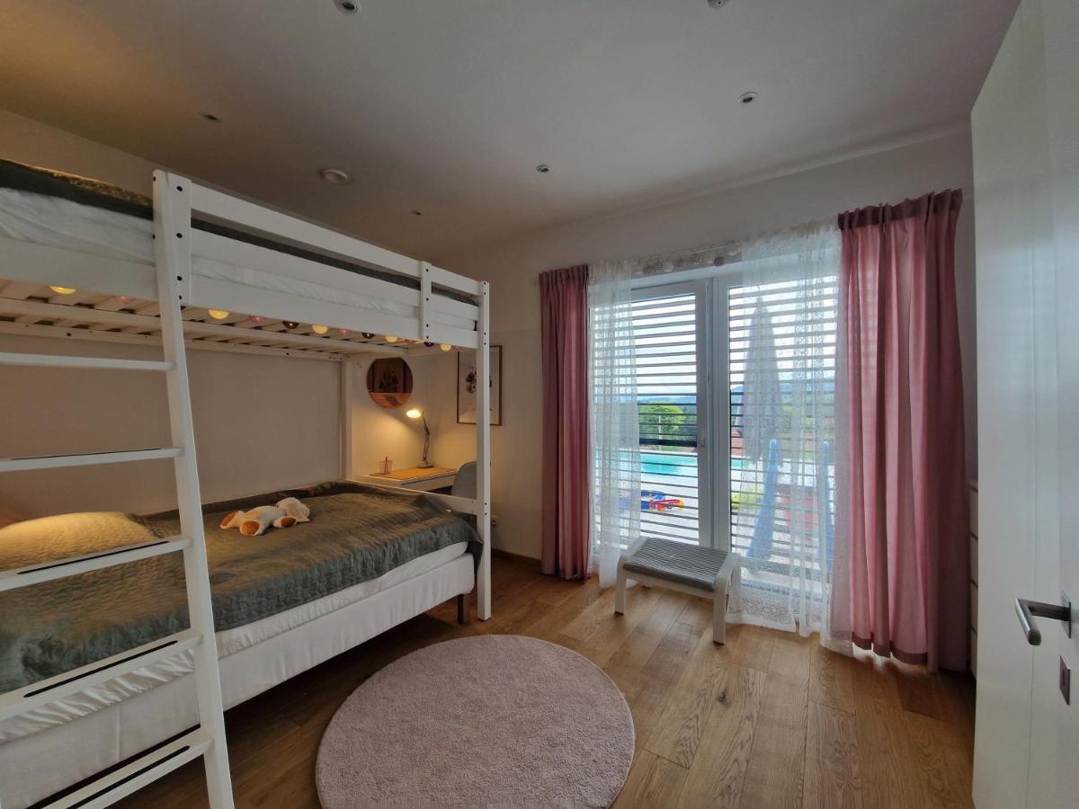 Villa Traumhaus In Den Weinbergen - Max 8 Personen - Mit Self-Check-In à Sankt Stefan ob Stainz Extérieur photo